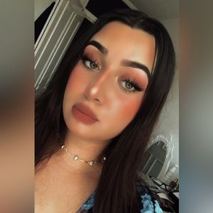 Meet your Posher, Rehima
